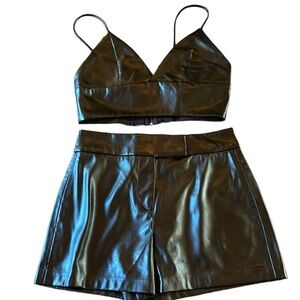 House of Harlow 1960 Black High Waist Shorts